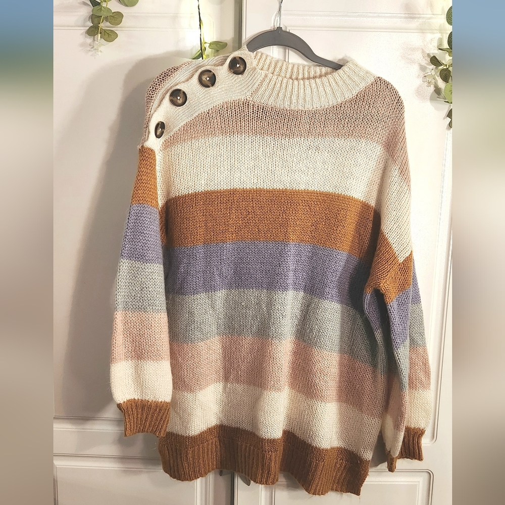 American Rag Colorblock Sweater w. Button Embellisments ✨️ - Picture 3 of 5